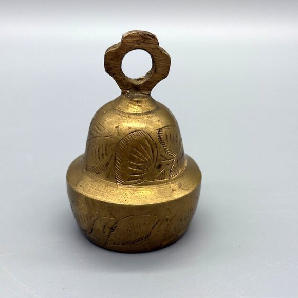 Vintage Solid Brass Small Bell Etched Leaf Engraving Service Meditation Ornate - Picture 3 of 7